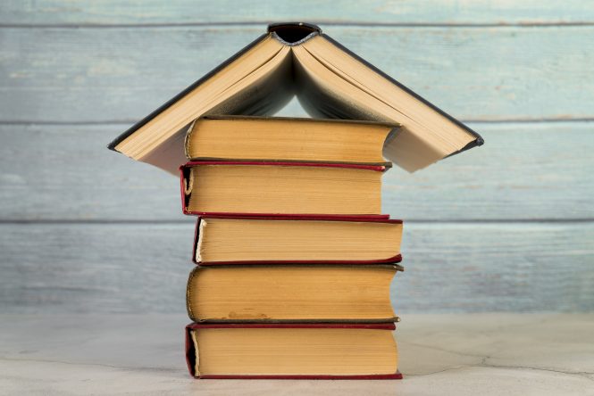 Menerbitkan Buku Itu Mudah
